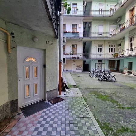 Cozy Family Apartment In Budapest Eksteriør billede