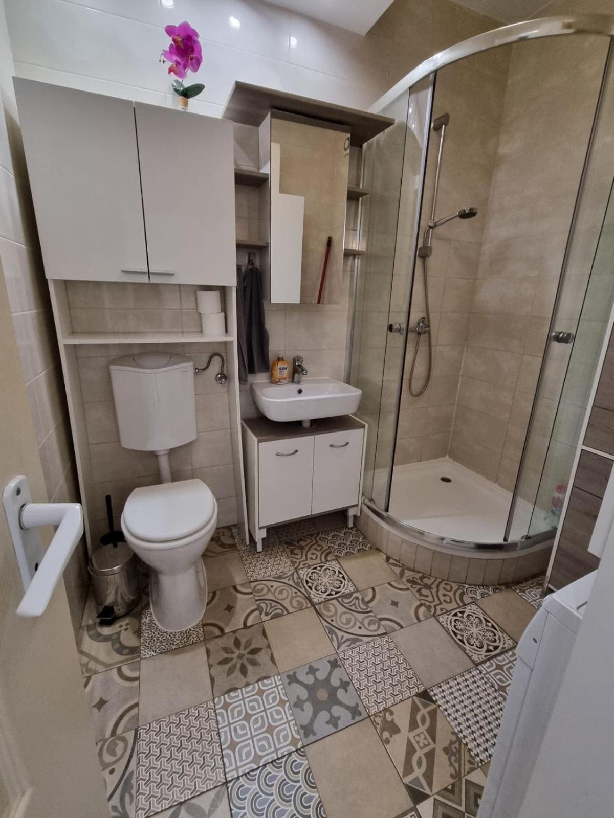 Cozy Family Apartment In Budapest Eksteriør billede